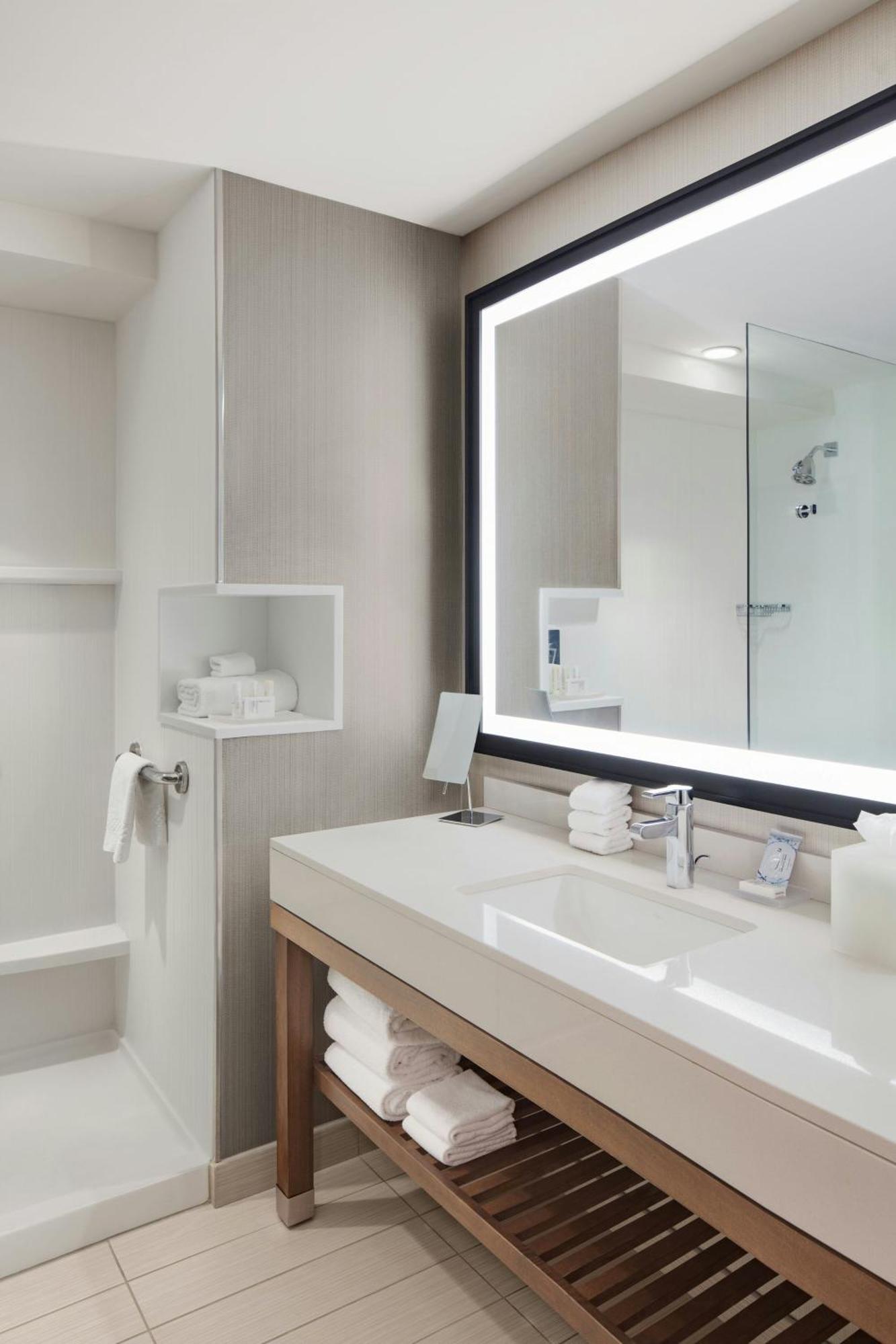 Hotel Courtyard By Marriott Portland Downtown/Waterfront Exterior foto